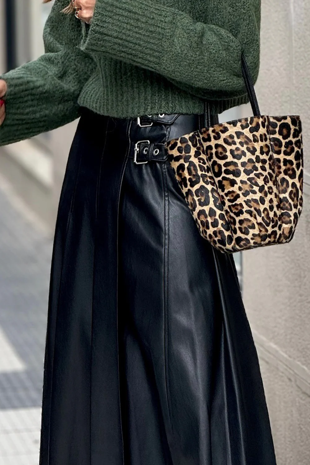 Black Faux Leather Retro Buckle Detail Pleated Stitch Flared Midi Skirt